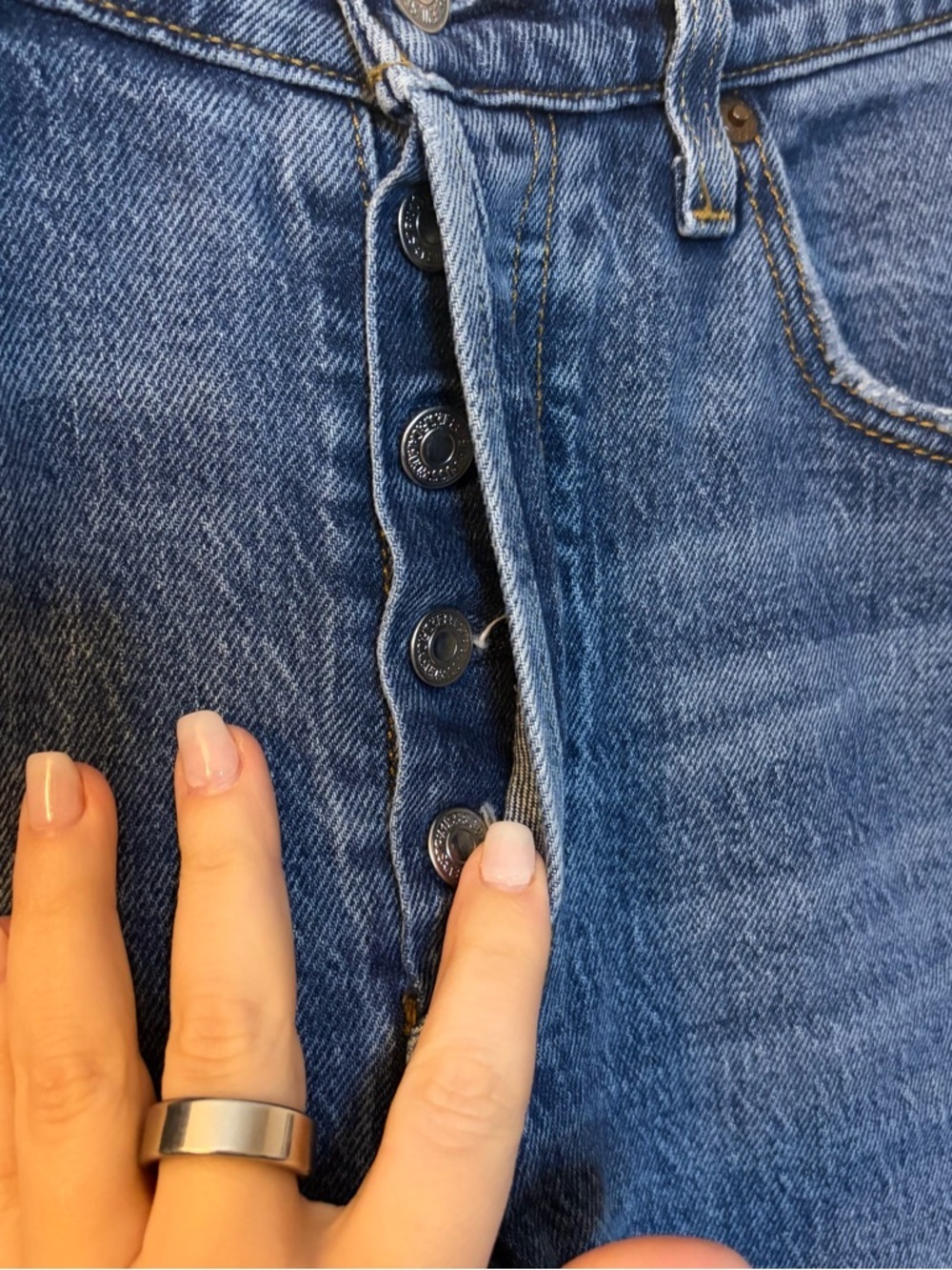 Levi’s 501 Original Jeans 30x32 - Picture 3 of 8